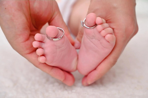 甘肃防止宝宝呛奶的小妙招